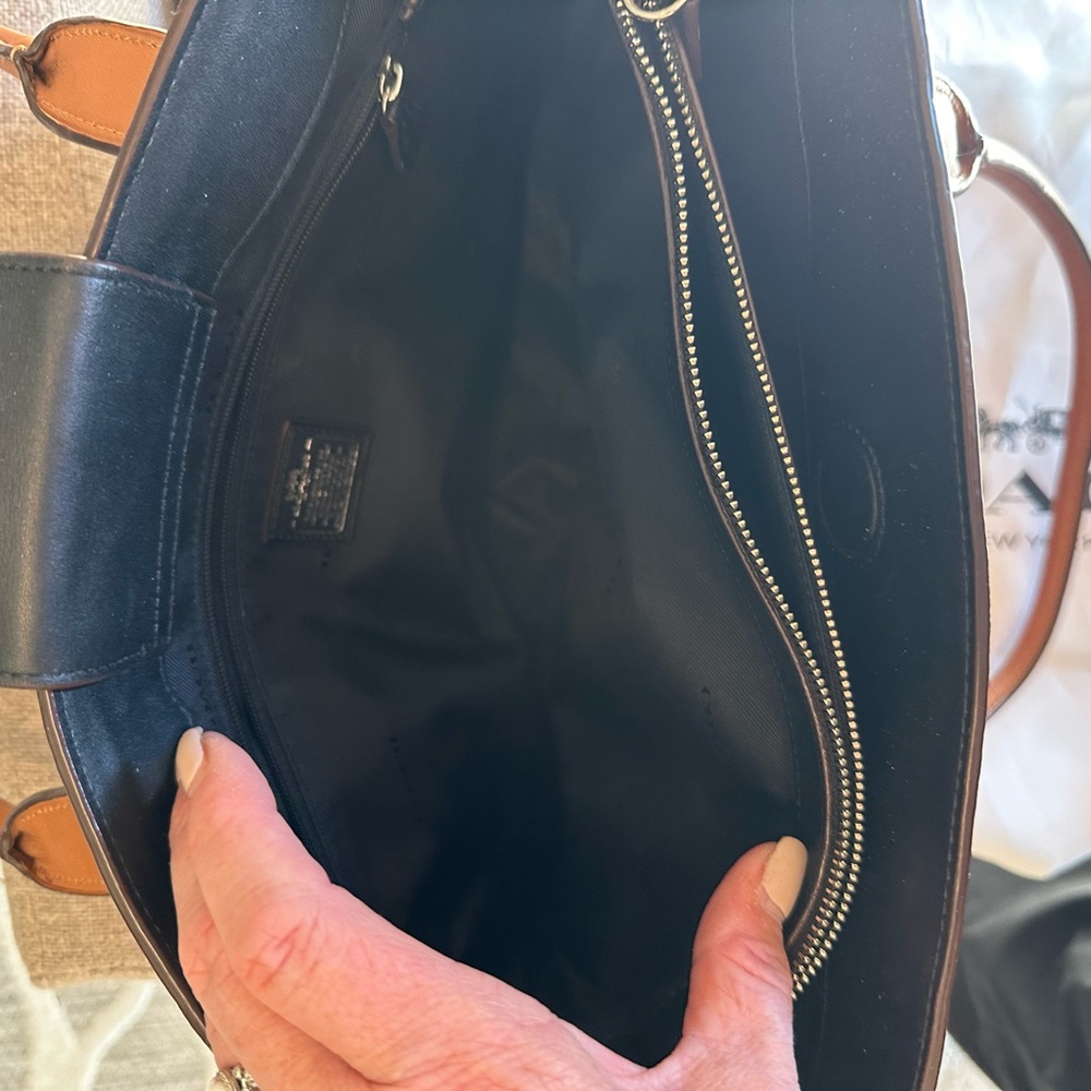 COACH Swagger Carryall Satchel tote - Picture 9 of 15
